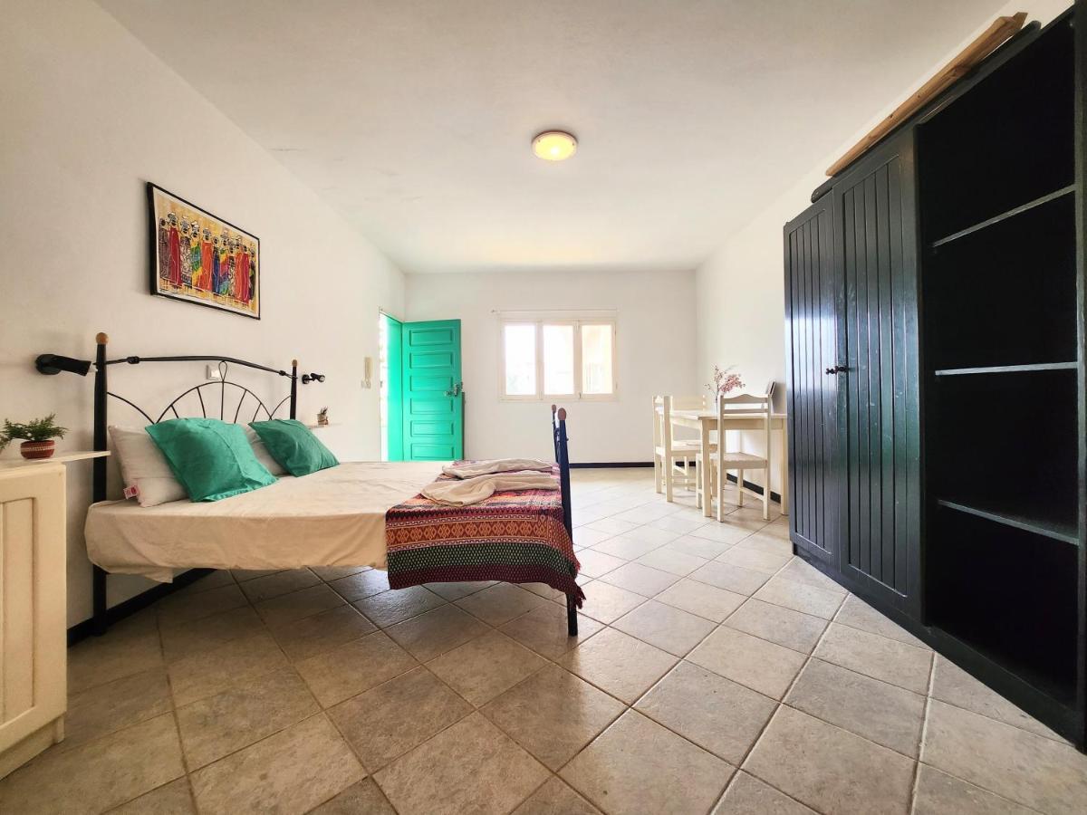 Cozy Studio Close To The Beach! Санта Мария Екстериор снимка